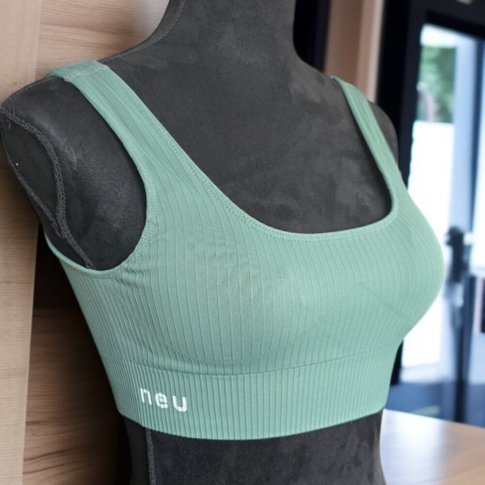 NWOT NEU (XS/S) Ribbed Tank Sports Bra in Mint/Sage Green